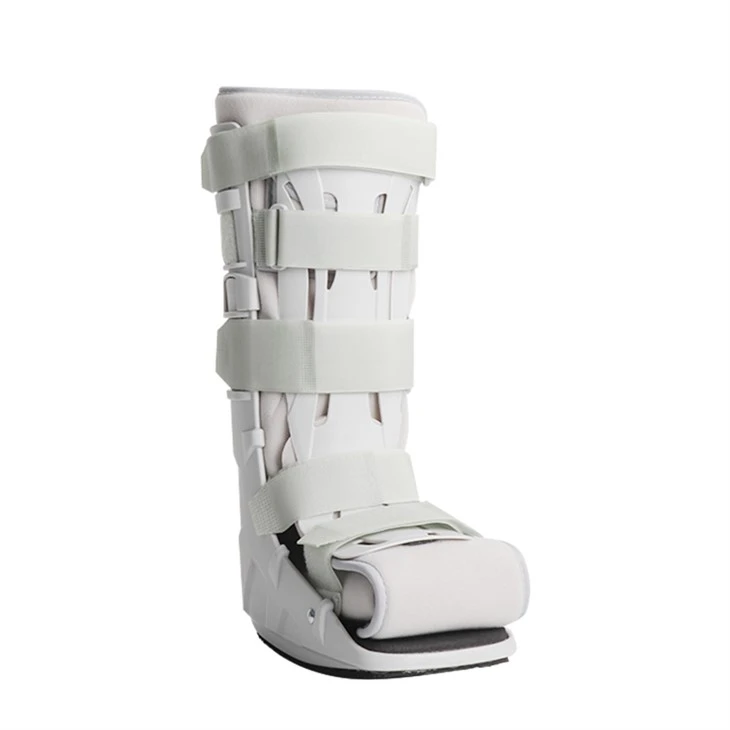 walking-boot-for-sprain
